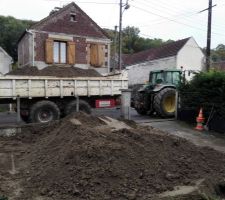Retrait des terres et des gravas