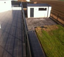 Terrassement pour pose pav&eacute; 37m2 devant abri de jardin