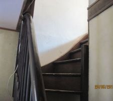 Escalier préexistant ancien combles