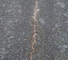 Infiltration la cause cela ressort meme sur la route !