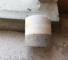 Rupteur thermique de plancher en coupe