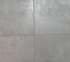 Joints de carrelages nettoyés... Combien de temps vont ils restes gris.... Encore 40m2 a faire....