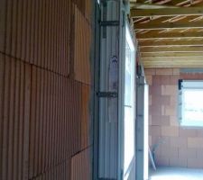 Fen&ecirc;tre : vue dans l'&eacute;paisseur