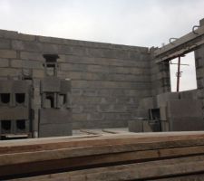 Fin de la ma&ccedil;onnerie, &eacute;l&eacute;vation des murs + r&eacute;glage des d&eacute;tails