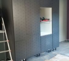 Installation de la cuisine équipée de chez IXINA givors.
15m2.