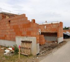 Garage en cours de montage