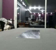 Livraison de notre table de 2m50, en béton ciré faite sur mesure et selon nos goûts.