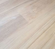 Imitation parquet couleur miel