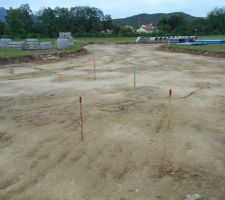 Les travaux avancent bien malgr&eacute; le mauvais temps, pose des buses et r&eacute;seaux