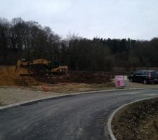 Début du terrassement.