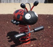 Jeu pour enfant dans la première tranche du quartier