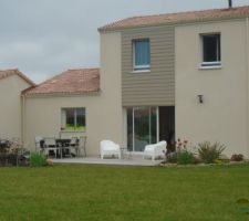 Terrasse et vue d'ensemble