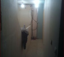 Cloison salle de bain et creation couoir
