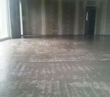 Chape liquide sur plancher chauffant.