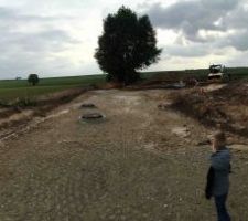 La fin de notre rue. 8 terrains en tout s'y ajoutent.