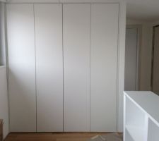 Placards invisibles.