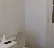 État de départ salle de bain des invités