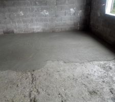 Dalle en cours de ragréage