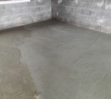 Dalle en cours de ragréage