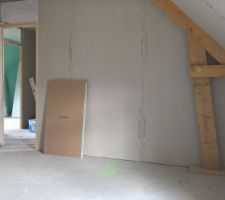 Ca a bien avancé!! chambre 2