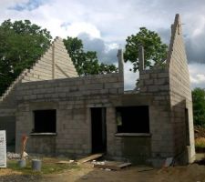 Pignons mont&eacute;s