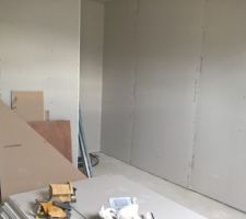 Ca a bien avancé!! chambre 4