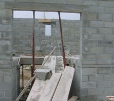 Int&eacute;rieur:ouverture vers escaliers