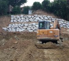 Début de l'enrochement