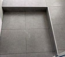 Carrelage du cellier.
