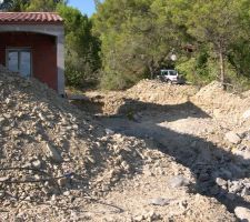 Accès au garage encore pas mal de boulot