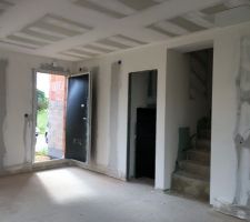 L'intérieur prend forme