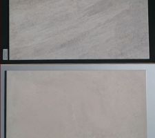 Carreaux en 60x60 pour le rez-de-chaussée (bas) et carreaux gris clair en 60x30 pour les terrasses.