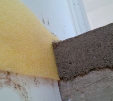 Chape &eacute;tage termin&eacute;e. En cours sur chauffage au sol au RDC.