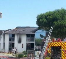 Incendie agence Merignac
