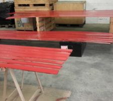 PEINTURE : Bandes de rive - Bandeau - lambris en rouge basque