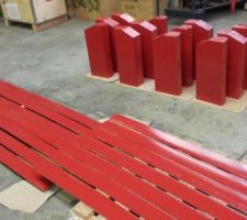 PEINTURE : Bandes de rive - Bandeau - lambris en rouge basque