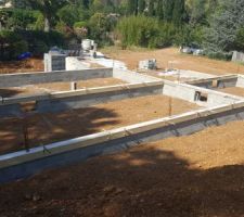 Vue de l'ensemble côté sud, avec la future terrasse couverte a droite