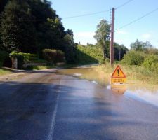 Inondation du village : routes coupées