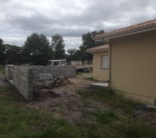 Murets ext&eacute;rieur en cours