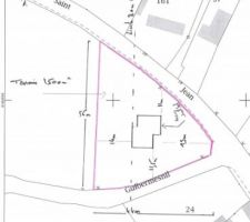 Bonsoir voici l'implantation de notre futur maison pensez vous qu'elle et bien positionnée
Et j'aurais voulu savoir si 15 m de retrait ça ne fait pas trop en sachant que nous avons notre porte de sous sol en façade donc nous ne voulons pas d'une pente très raide

merci davance