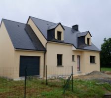 Enduit terminé le 29/06/16. Photo du jour prise sous la pluie enduit frais.