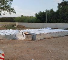 Vide Sanitaire : pose des poutrelles et hourdis