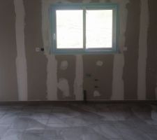 Carrelage principal et plinthes