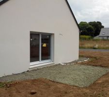 Super le terrassier conseillé par Mr CHAPRON, chantier propre ,dans les temps , très bonne  communication, hâte de voir le résultat sur place.

Même si la maison n'avance pas ou presque plus la terrasse nous apporte un peu de bonheur .