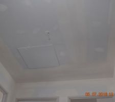 Chape, plomberie et placo terminés. Dernières finitions électriques et cie.