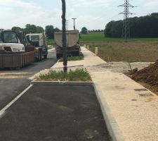 Travaux des voisins, ou les ouvriers ne respectent pas les bordures de trottoirs