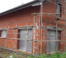 Préparation des façades sous la pluie incessante 12/07/2016