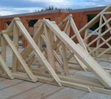 Livraison de la charpente en provenance de GOLANCOURT....