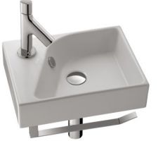 Toilettes au RDC_Lave-main