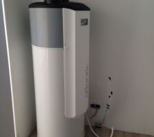 Voici le cumul aeraulix3 d'Atlantic. 200l fonctionne sur air extrait (donc air chaud de la maison) et &eacute;vacue l'air ensuite vers l'ext&eacute;rieur. Cumule donc eau chaude et vmc.